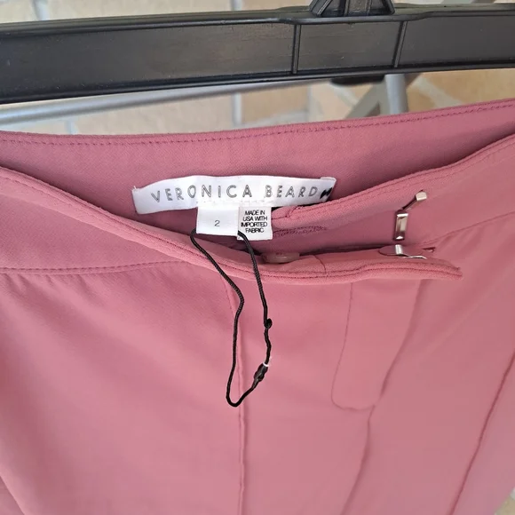 NWOT! Size: 2 Veronica Beard Lago Dress Cropped Pants in Mauve